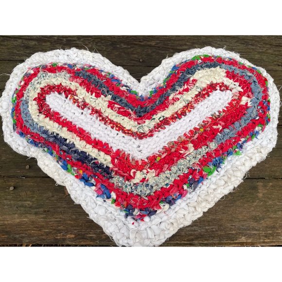 Vintage Heart Shaped Rag Rug Accent Pillow Farmhouse Primitive Red White - Picture 15 of 16